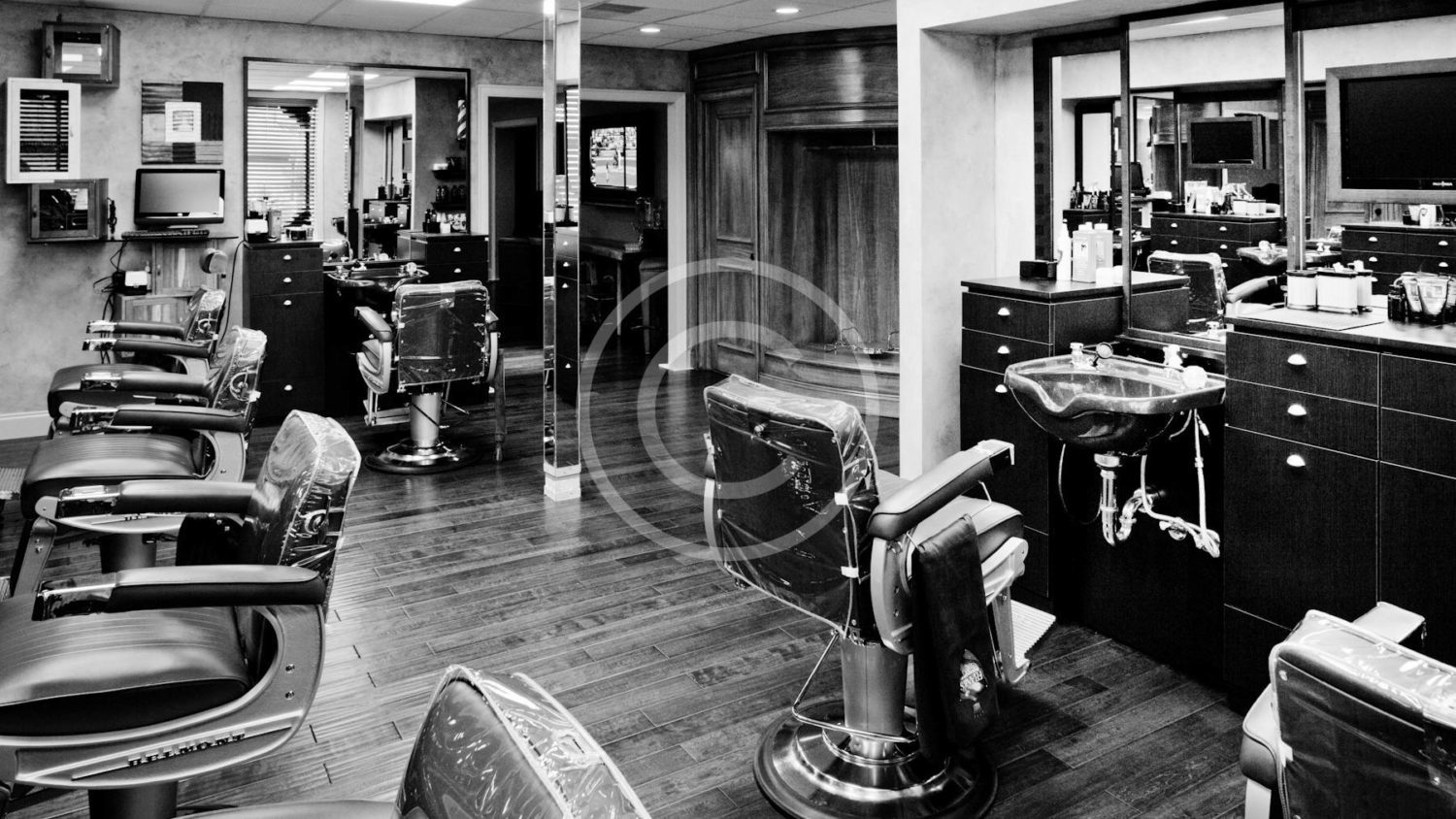 Franks-Barber-Shop-3-1500x844.jpg">
